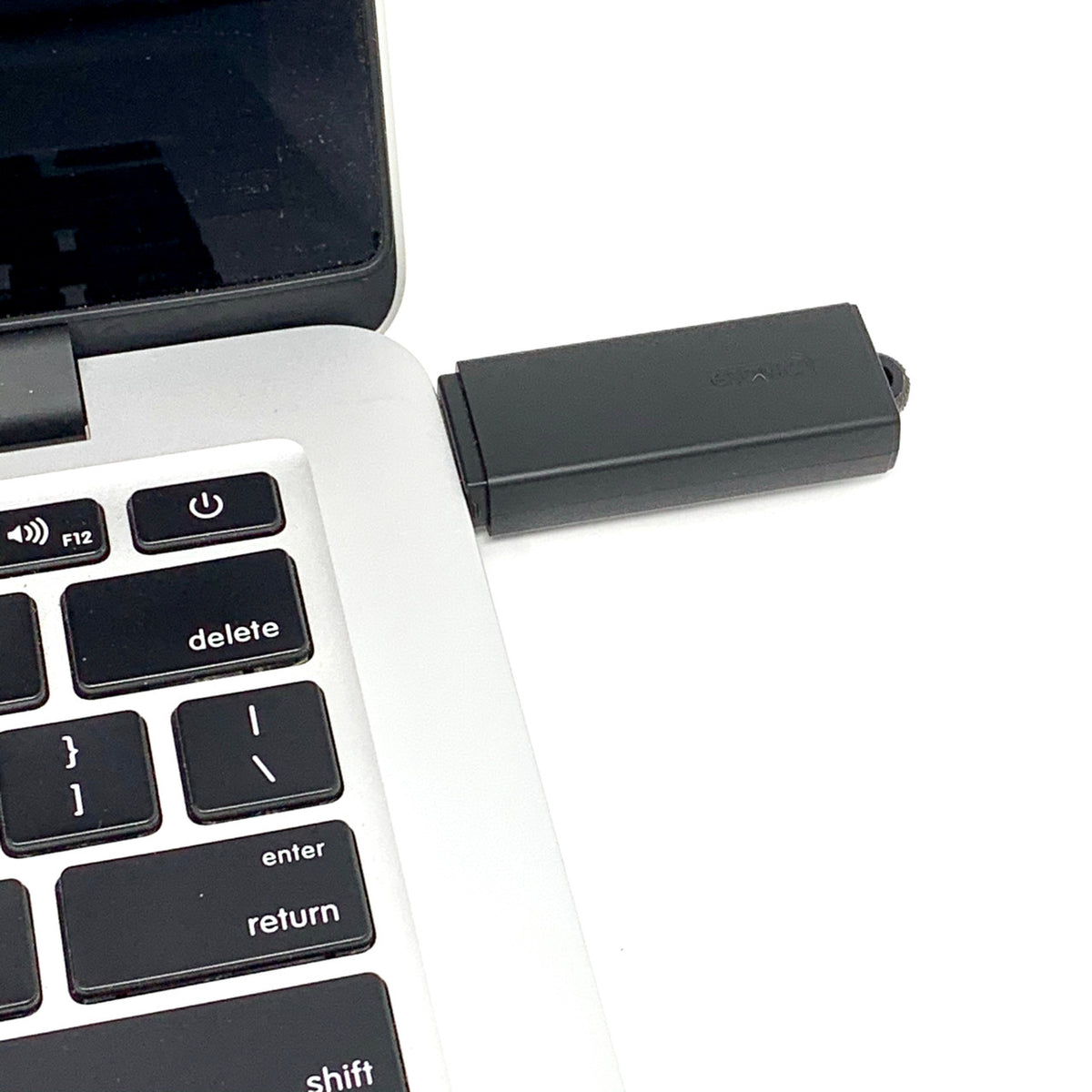 Flash drive recorder VR-8 plugged into a laptop